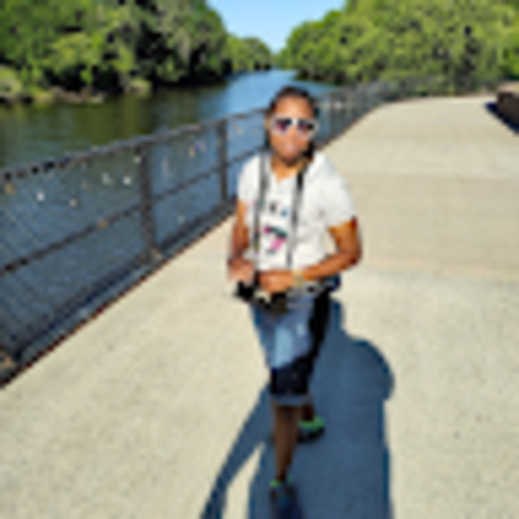 Meet your Posher, Corsha - Picture 1 of 1